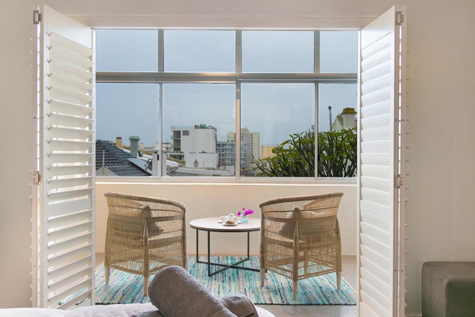 Chic 2br In Sea Point