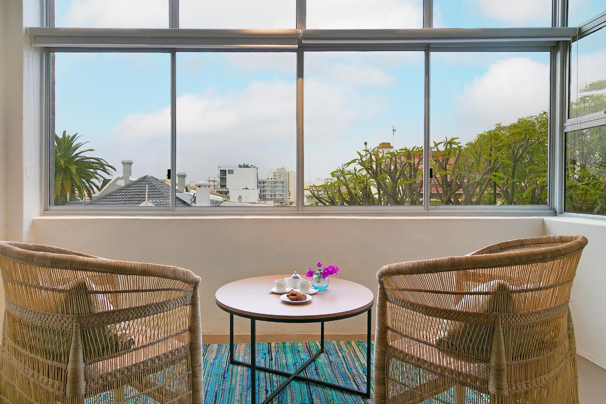 Chic 2br In Sea Point Apartment *