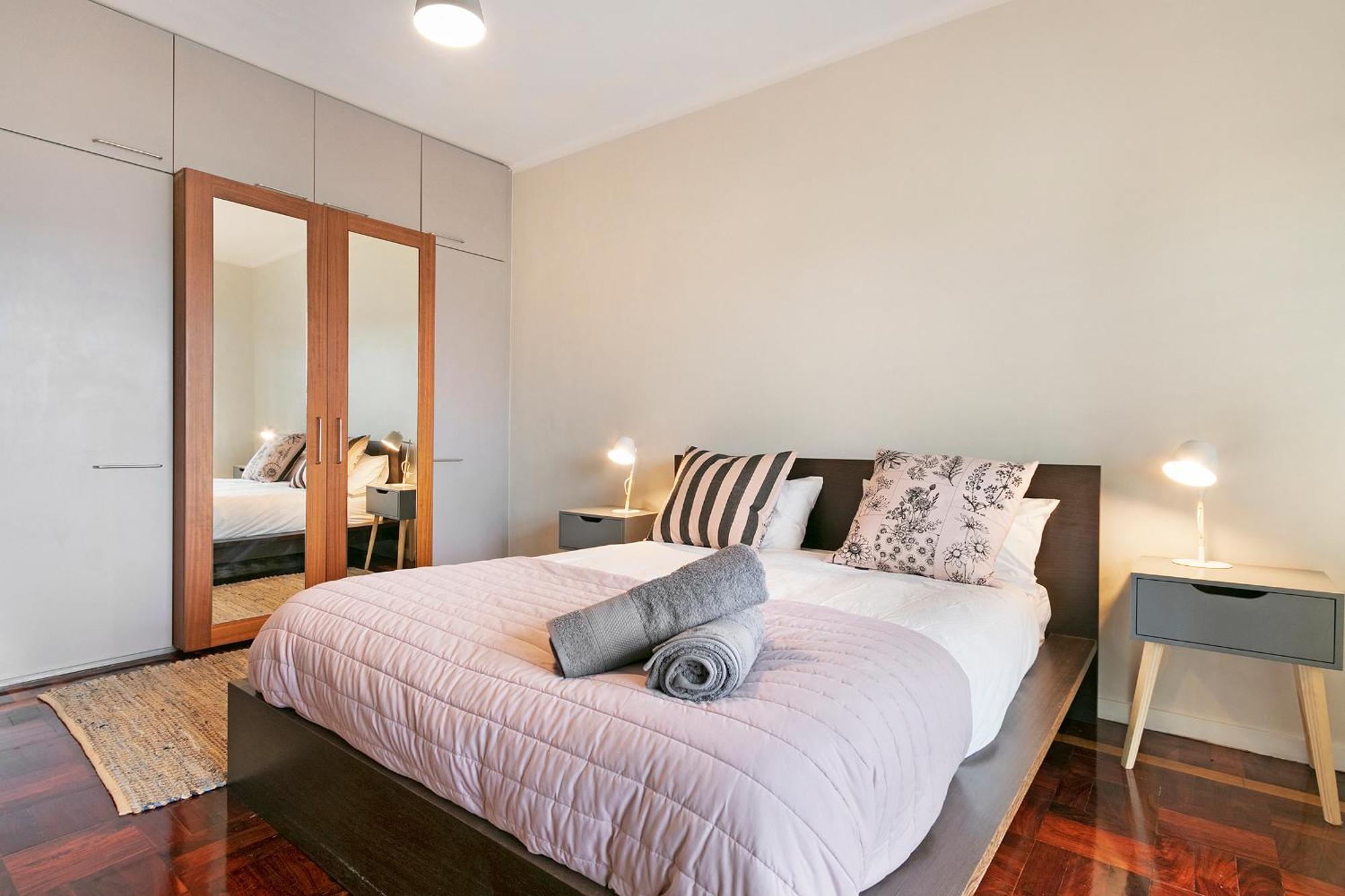 Chic 2br In Sea Point Apartment Cape Town